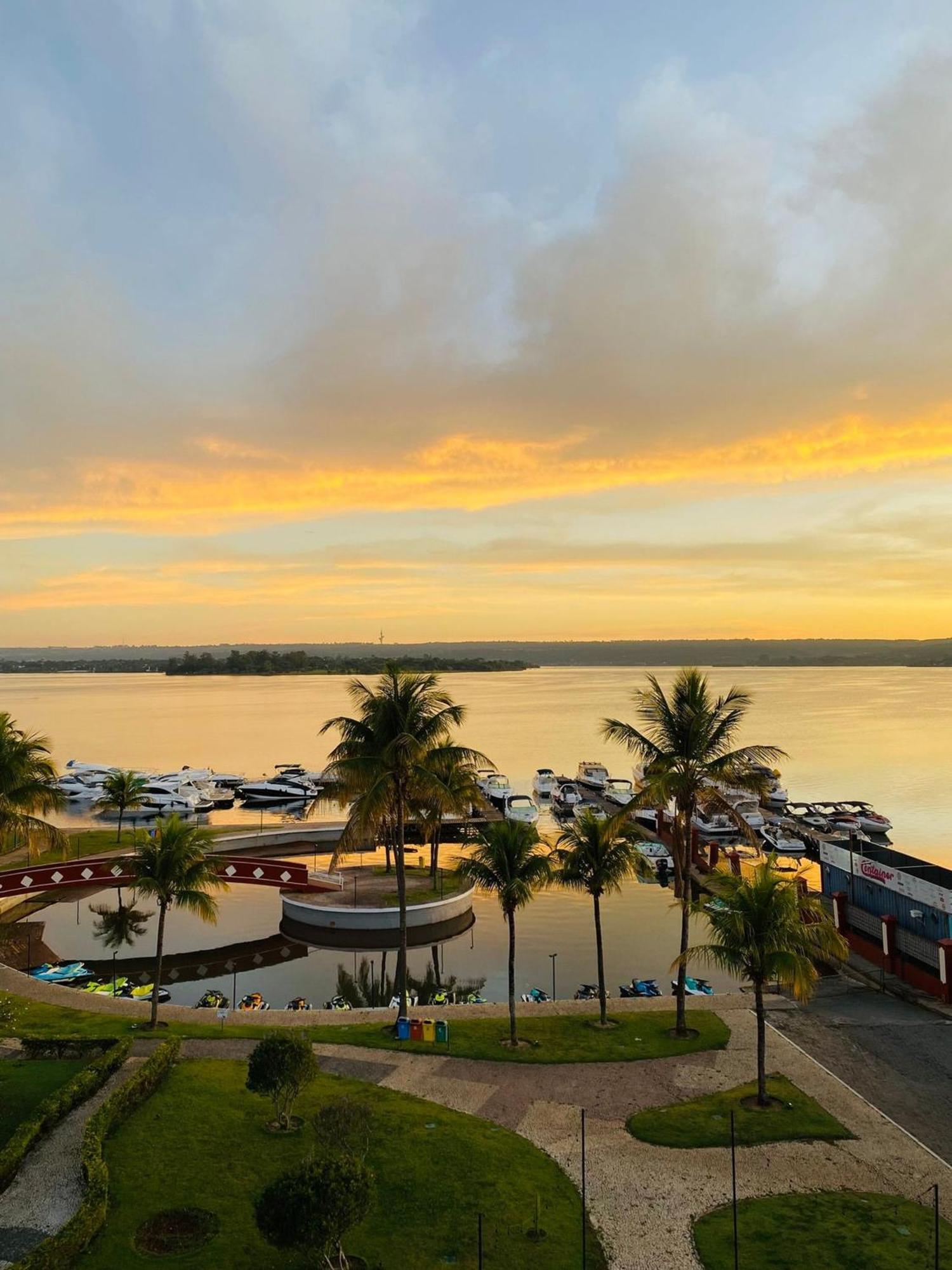 Apartamento Lindo Com Vista Lago Brasilia Esterno foto